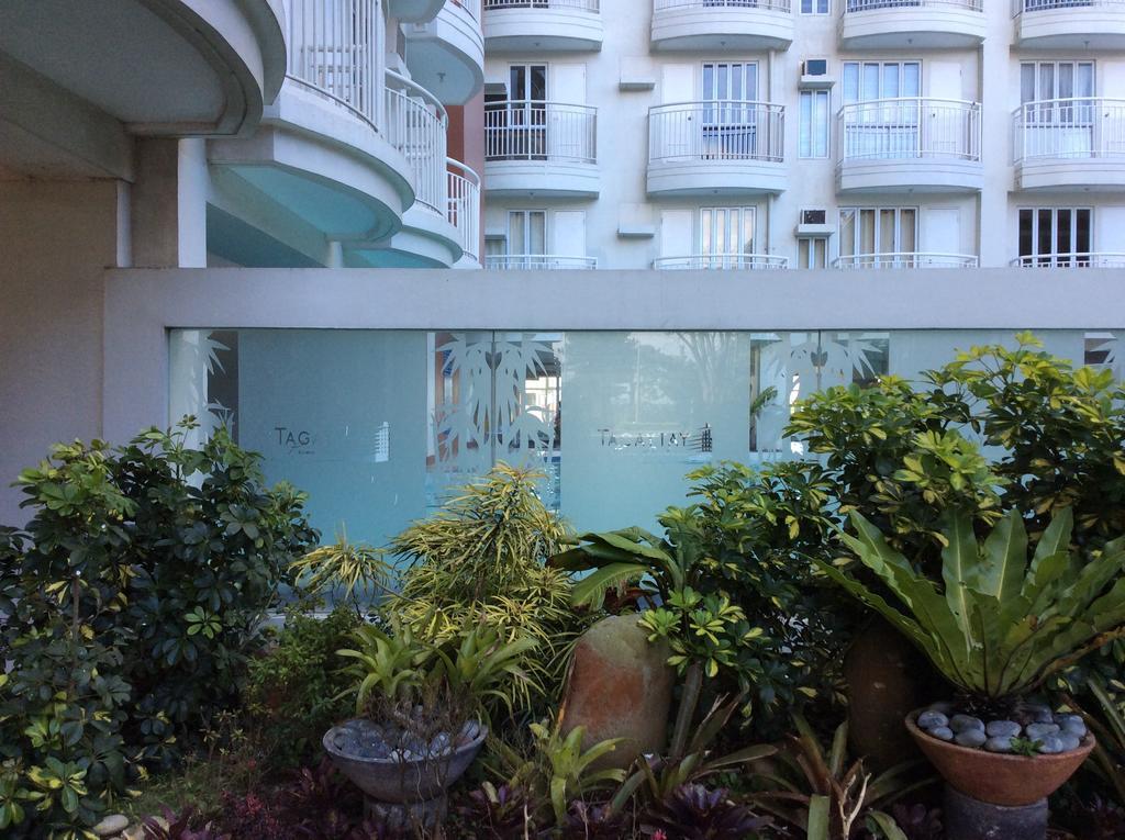 Mary'S Crib Cityland Prime Tagaytay With Free Wifi & Swimming Tagaytay City Kültér fotó